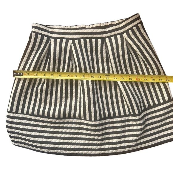 Xhilaration Women's Black White Stripe Quilted Pleated Skirt Medium - Picture 7 of 8